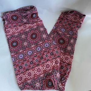 LuLaRoe Mosaic pink leggings